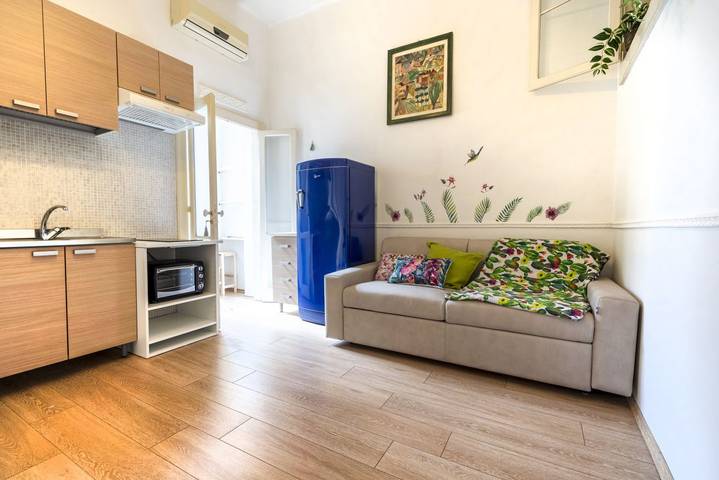 Appartamento intero, GuestHost - La Bombetta Cheerful Apartment in Bari, Provincia di Bari