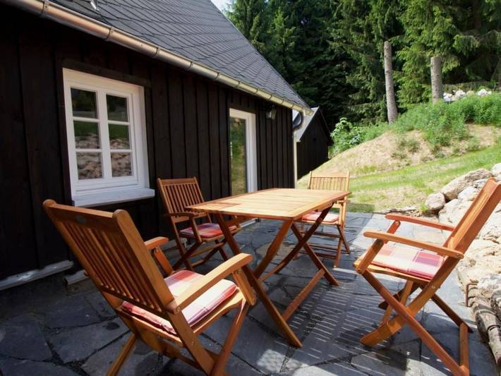 Ferienhaus für 13 Personen, mit Terrasse und Garten sowie Ausblick in Klingenthal - 4