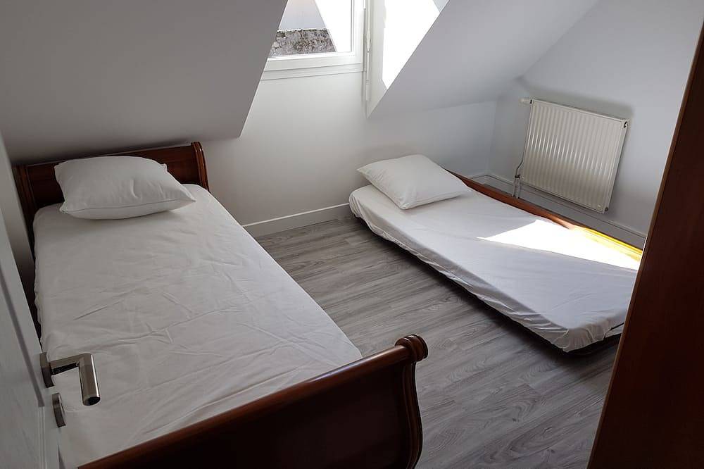 Maison à 150m de la plage pour 6 personnes entre Ouistreham et Courseulles in Lion-sur-Mer, Région de Caen