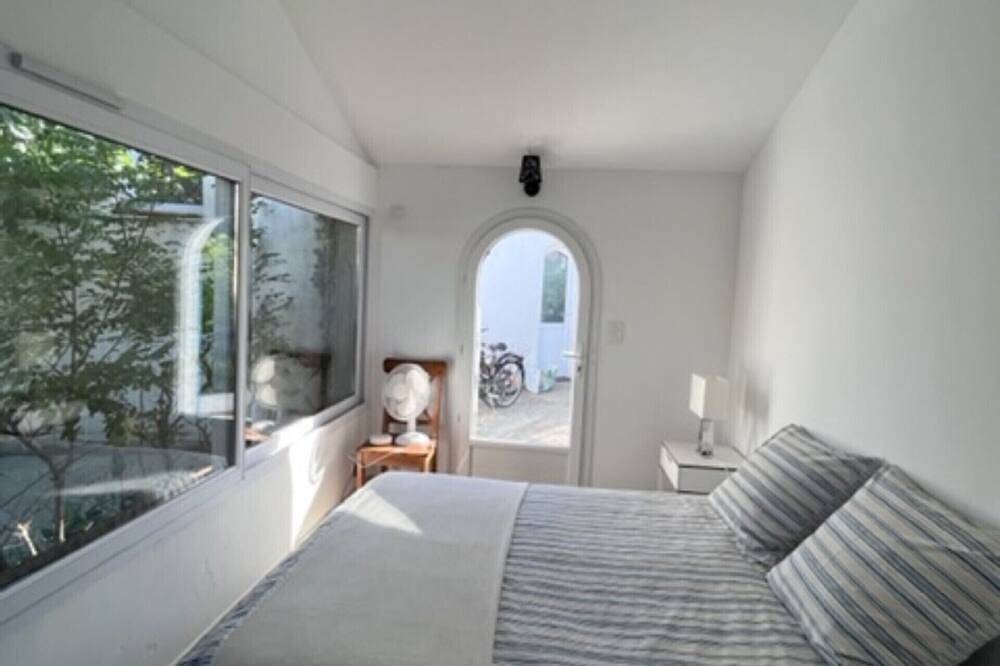 Villa pieds dans la mer de la Côte bleue in Martigues, Mittelmeerküste (Frankreich)