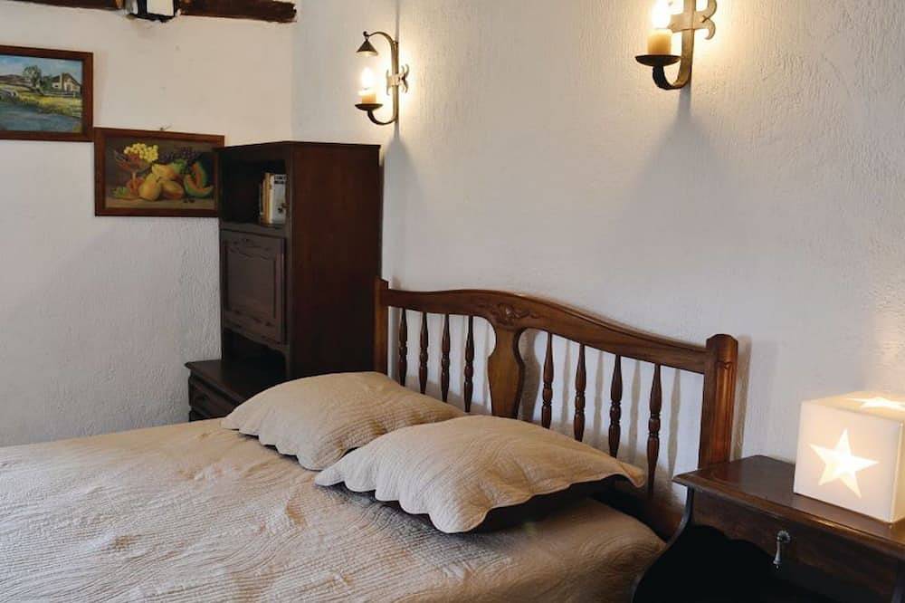 1 Stunde von Nizza, Charmantes Dorfhaus mit Garten und herrlicher Aussicht, Wifi in Pierrefeu, Nizza und Umgebung