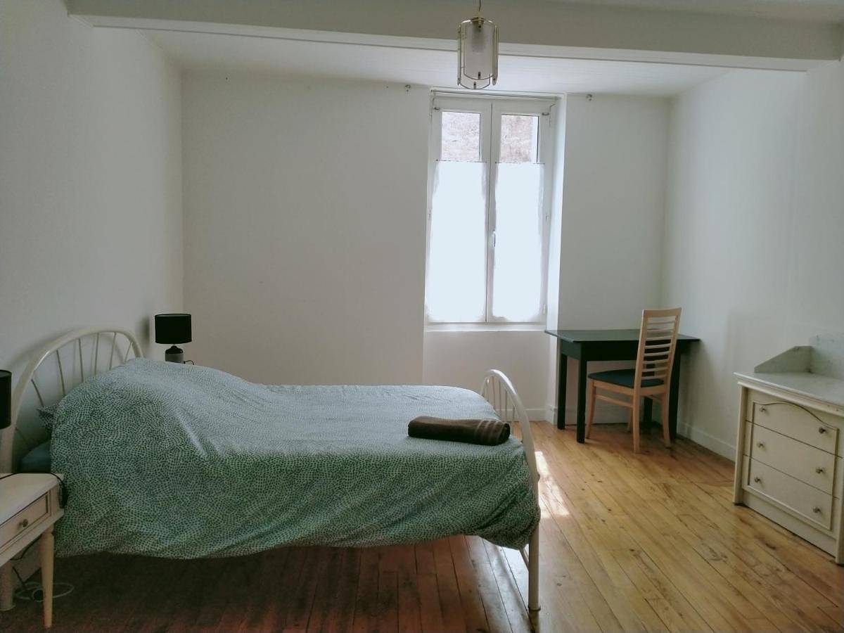 Two-Bedroom House in Auvillar, Tarn-et-Garonne