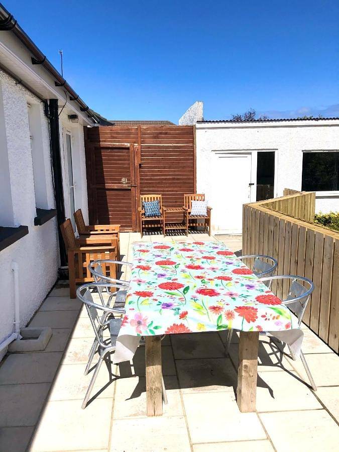 Location de vacances pour 8 personnes, avec vue et jardin, adapté aux familles à Ballycastle - 3