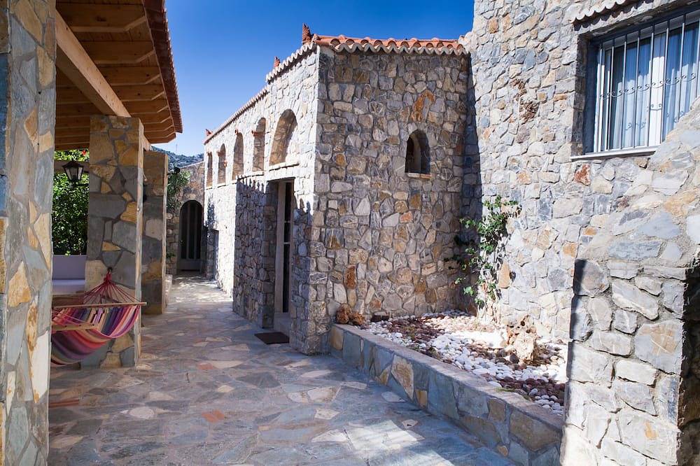 Ein multisensorisches Erlebnis erwartet Sie in der griechischen Landschaft in Ermioni, Argolis