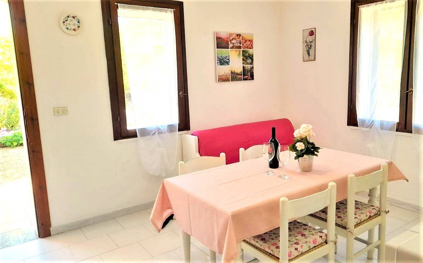 Casa vacanza per 5 persone con giardino in Costa Paradiso, Trinità d'Agultu e Vignola