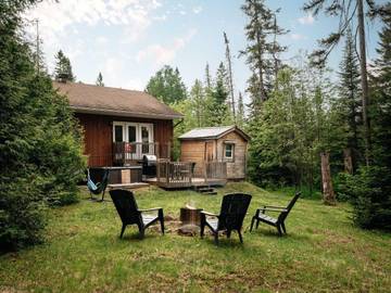 Maison de campagne pour 5 personnes, avec jacuzzi et terrasse, animaux acceptés dans Saint Donat De Montcalm
