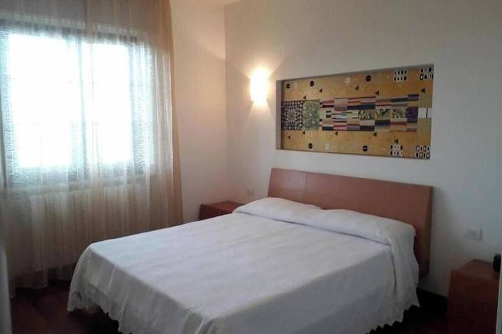 Panoramic cottage, surrounded by olive trees, overlooking the Adriatic Sea, in Civitella del Tronto, Teramo Provinz
