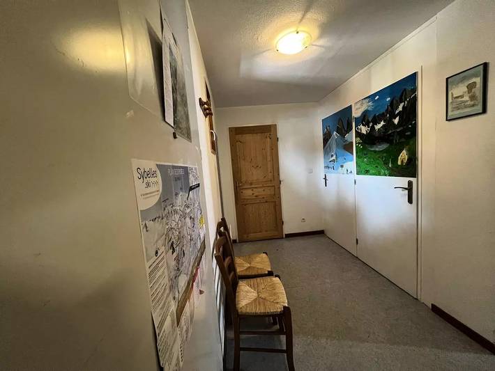 Gîte pour 10 personnes, avec piscine à Saint-Jean-d'Arves - 4