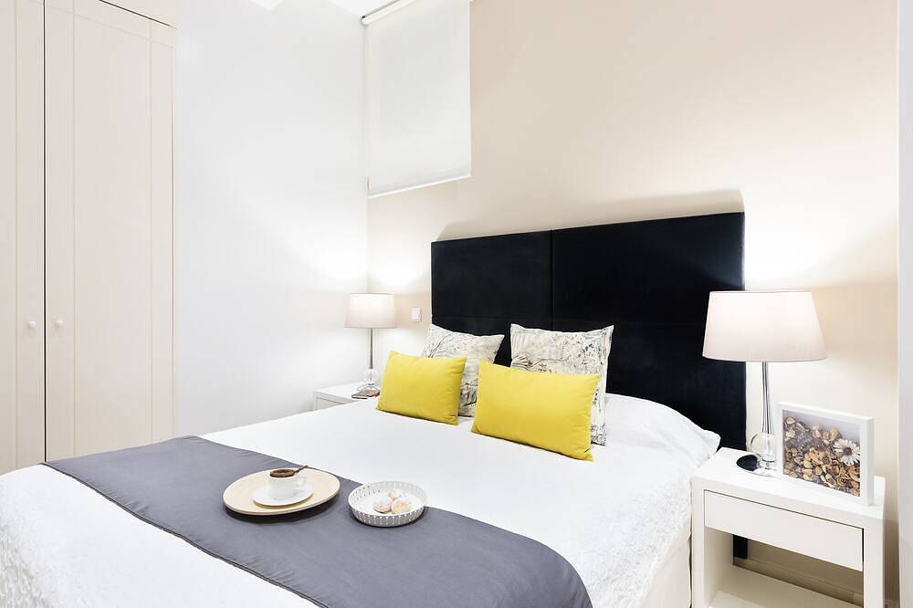 Entire apartment, Carretas Apartments Madrid 102 in Centro (Madrid), Madrid
