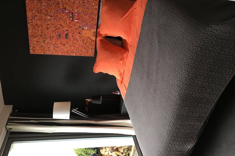 Appartement entier, Lille . Marcq en baroeul. Grand jardin . 10 minutes de Lille centre et du métro in Marcq-en-Barœul, Région de Lille