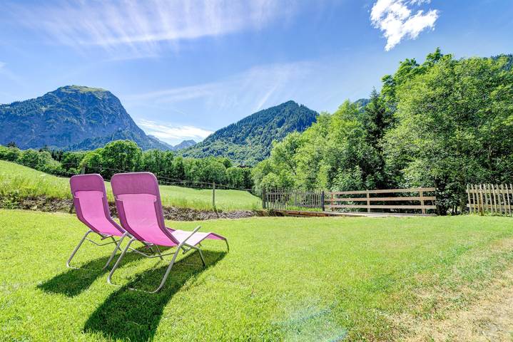 Gîte pour 8 personnes, avec piscine et jardin à Brand - 2