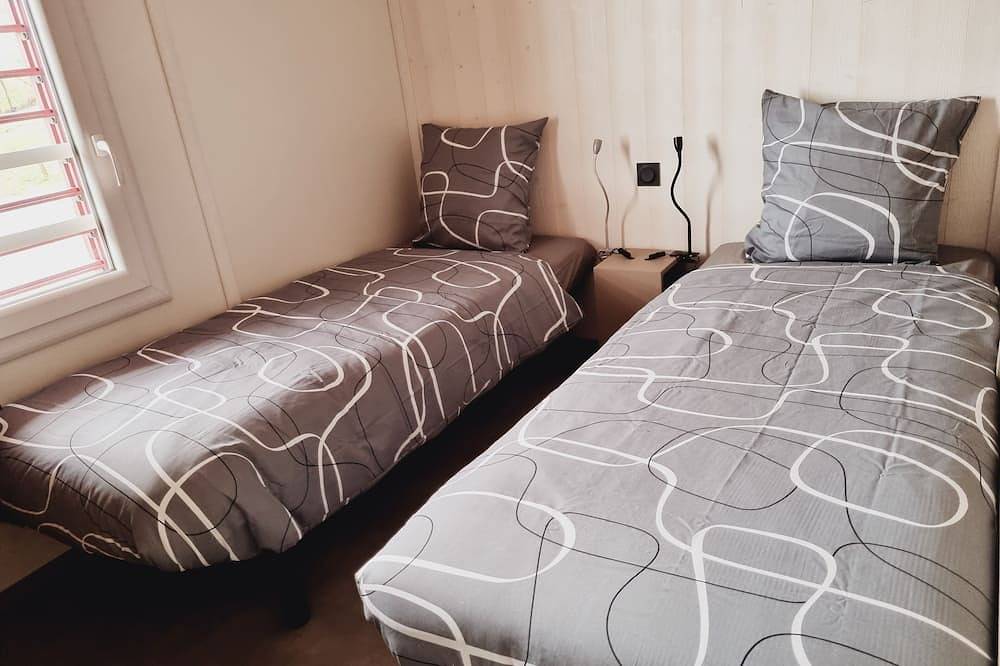 Chalet Etxean, 1 à 6 Personnes, Terrain et Piscine in Hasparren, Bayonne region