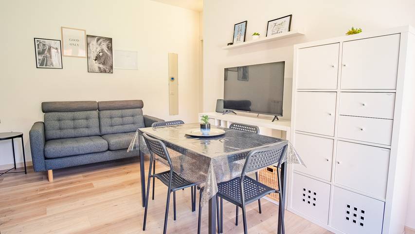 Appartamento intero, Appartamento vacanze per 2 persone con giardino in Santa Maria di Lugana, Sirmione