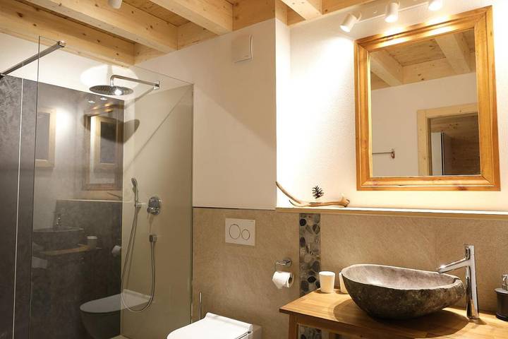 Chambre d’hôte pour 4 personnes, avec vue ainsi que jardin et sauna dans Valais - 4