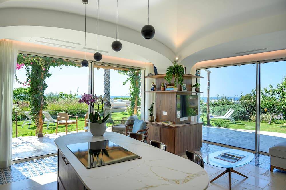 Villa for 9 People in Forio, Ischia