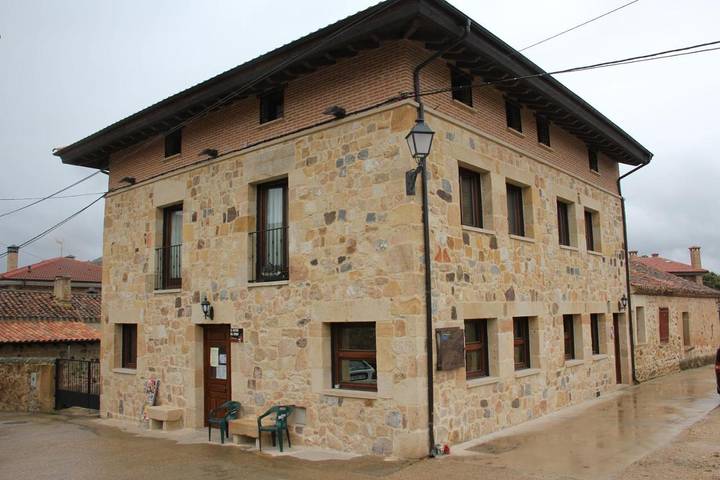 Casa rural para 2 personas, con vistas además de jardín y terraza - 1