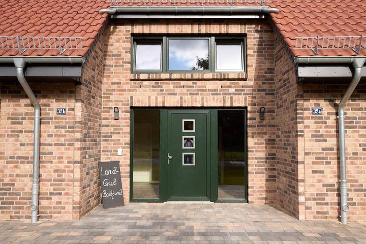 Ferienwohnung für 4 Personen, mit Terrasse und Garten sowie Pool und Sauna in Crivitz