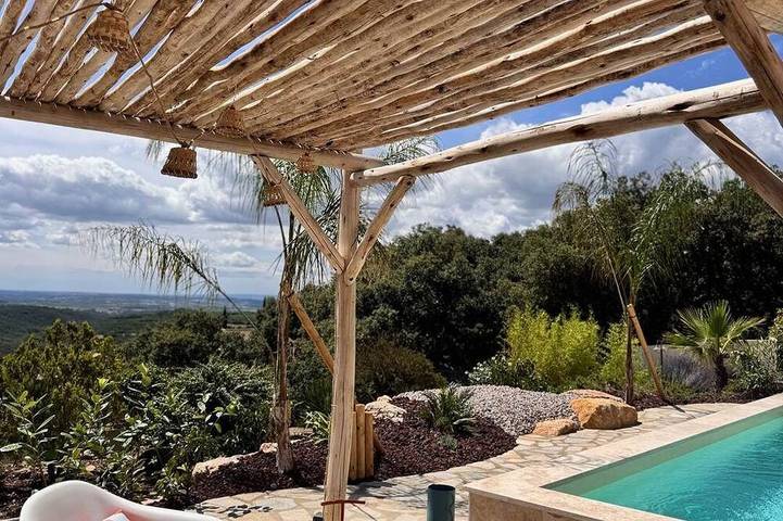 Gîte pour 4 personnes, avec balcon à Faugères