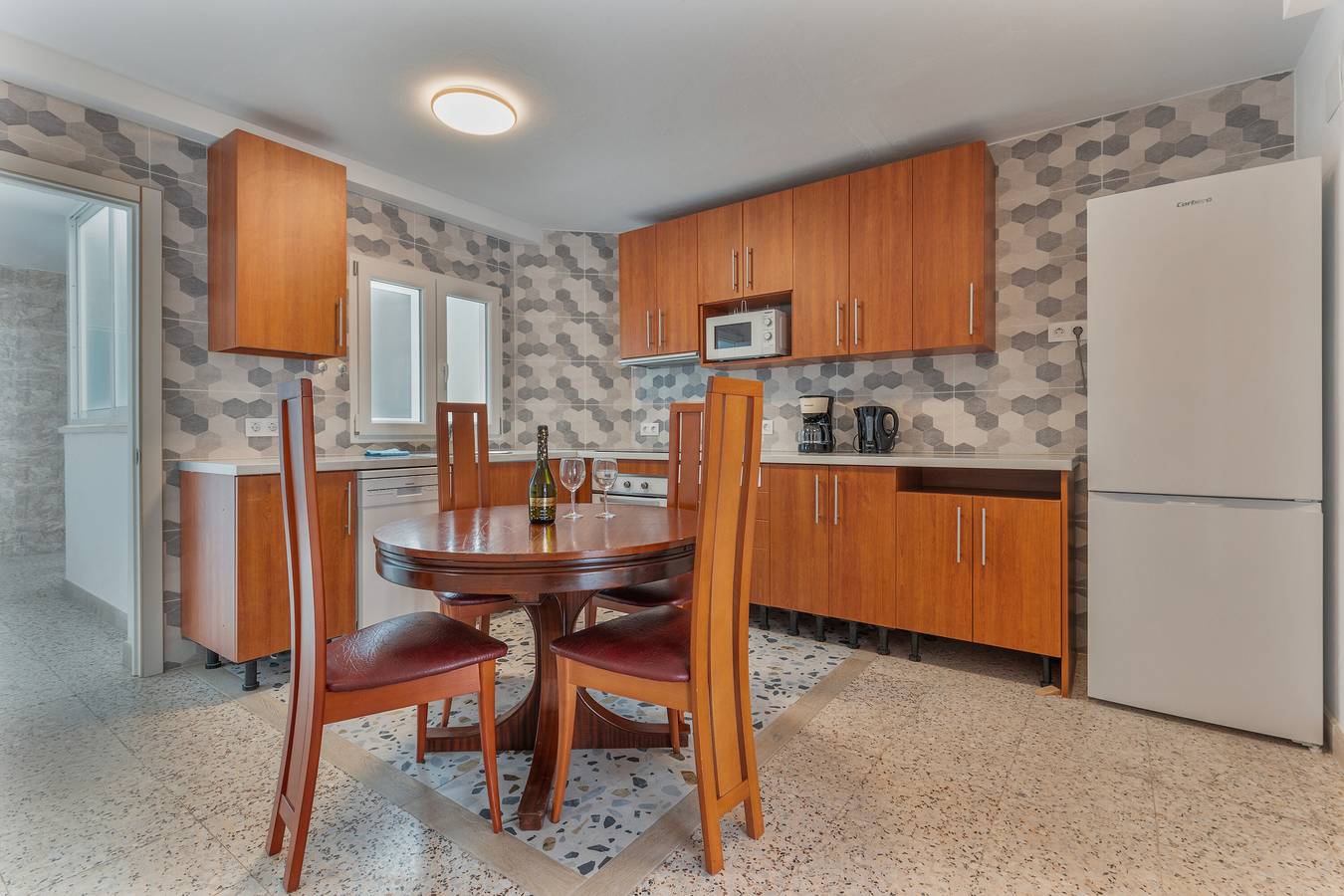 Apartamento entero, Apartamento Vacacional 'Edificio El Baifo Loco - Constantin' con Vistas al Mar y Balcón in Playa de Gran Tarajal, Gran Tarajal