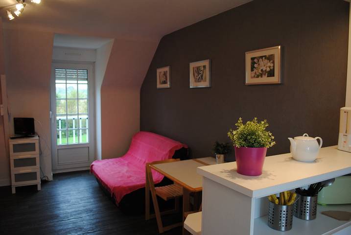 Gîte pour 3 personnes, avec jardin à Saint-Coulomb - 3