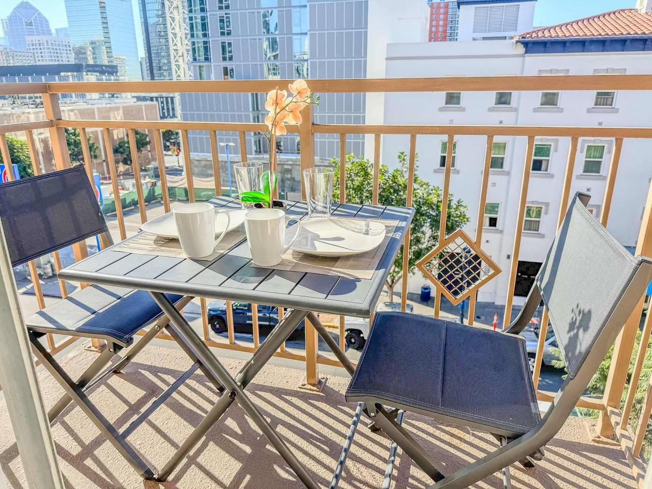 Hel leilighet, Spacious apartment loft in Downtown next to Li in San Diego, San Diego County