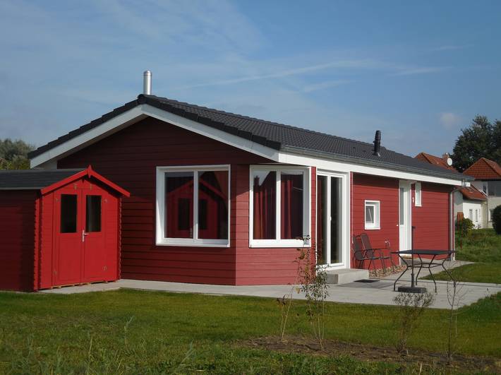 Ferienhaus für 4 Personen, mit Terrasse und Garten in Dorum