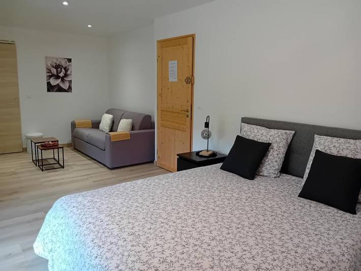 Chambre d’hôte pour 2 personnes, avec piscine ainsi que vue et jardin dans la Creuse - 2