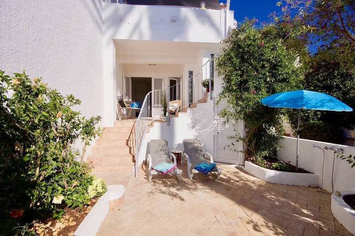 Gîte pour 6 personnes, avec balcon et jardin