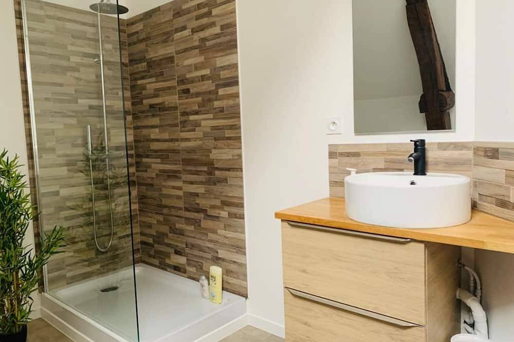 Ganze Wohnung, Penthouse-Komfort-Eigenes Badezimmer-Blick auf das Wahrzeichen in Caen, Caen und Umgebung