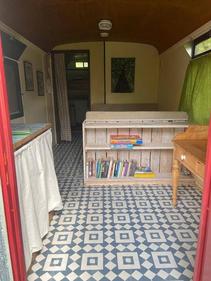 Location de vacances pour 3 personnes, avec vue ainsi que jardin et vue sur le lac, animaux acceptés à Lachapelle-Auzac - 3