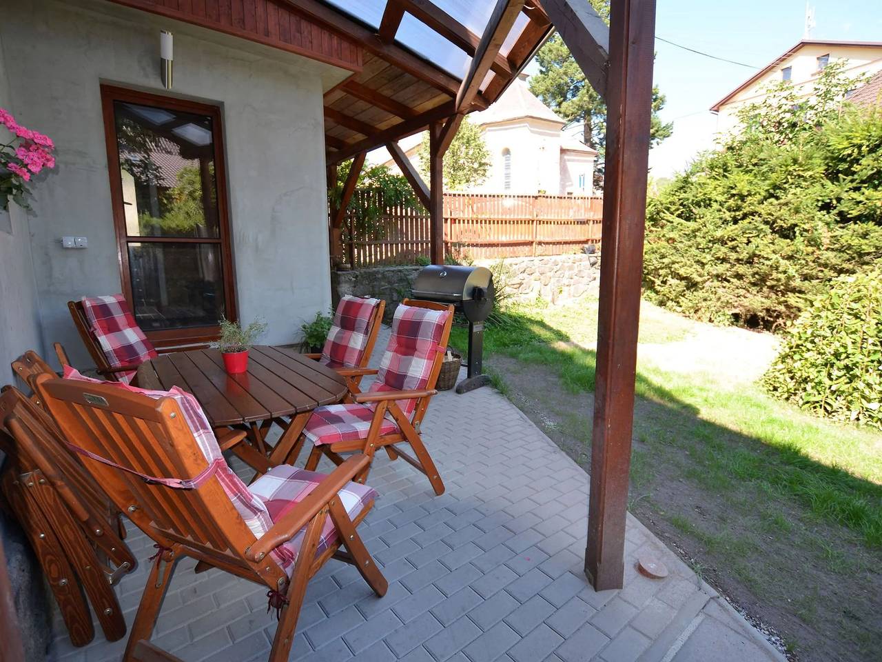 Modern Holiday Home in Cerný Dul with Private Garden in Černý Důl, Černá Hora-Pec