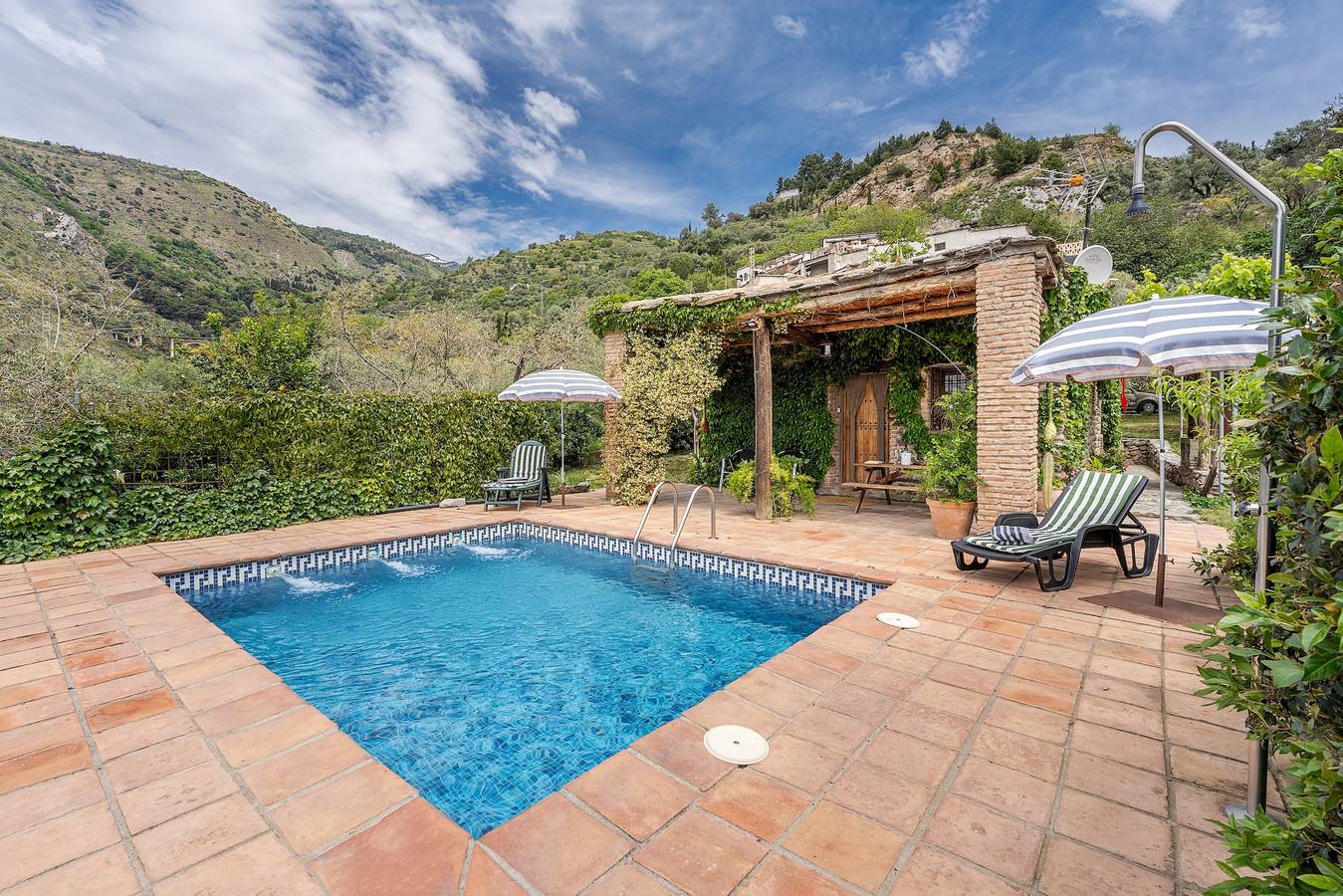 Ferienhaus "La Terrera" mit Bergblick, Privatem Pool und Wlan in Bayacas, Órgiva