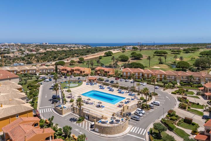 Apartamento de férias para 4 pessoas, com Varanda e Piscina em Santa Maria