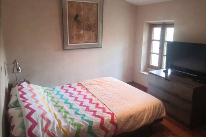 Gîte pour 4 personnes, avec jardin à Jouques - 2