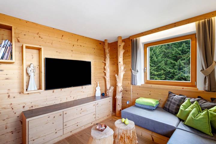 Ferienwohnung für 10 Personen, mit Balkon und Whirlpool sowie Garten und Sauna in Südtirol - 3
