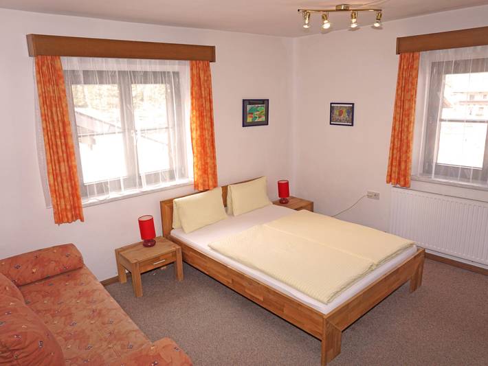 Ferienwohnung für 6 Personen, mit Garten und Ausblick sowie Balkon in Kaunertal - 4