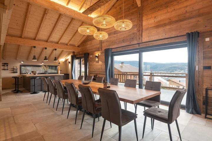 Chalet voor 14 personen, with Balkon and Whirlpool as well as Tuin and Sauna in de Vogezen