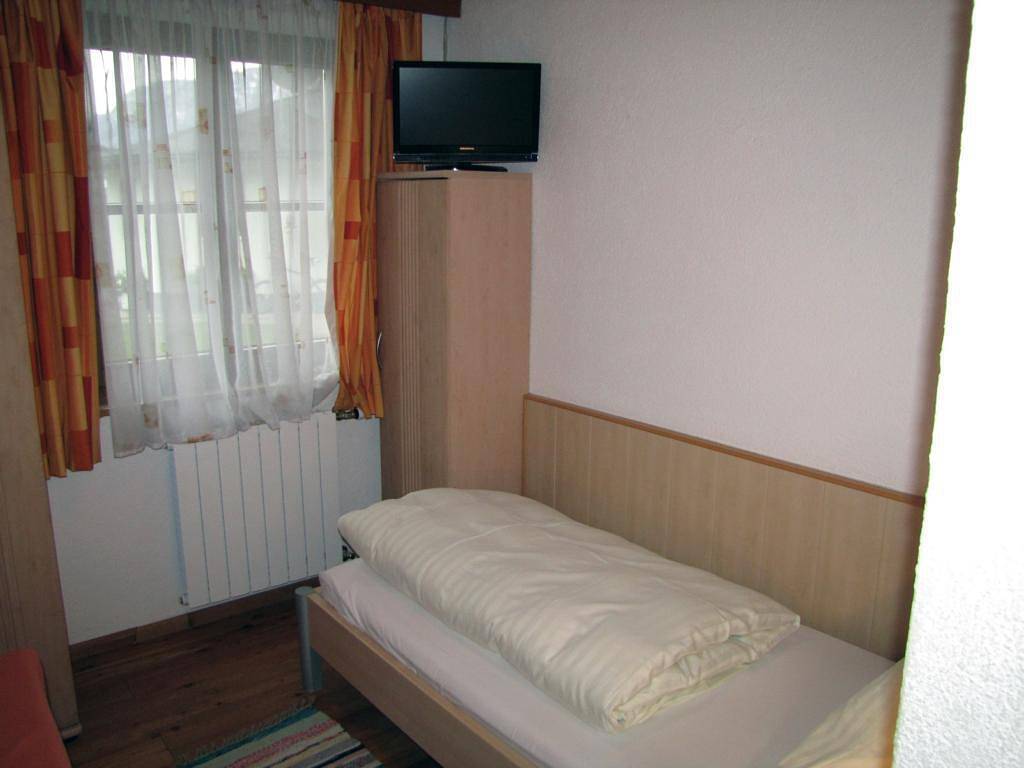 Frühstückspension Sydler - Einbettzimmer in Bad Goisern am Hallstättersee, Bad Goisern