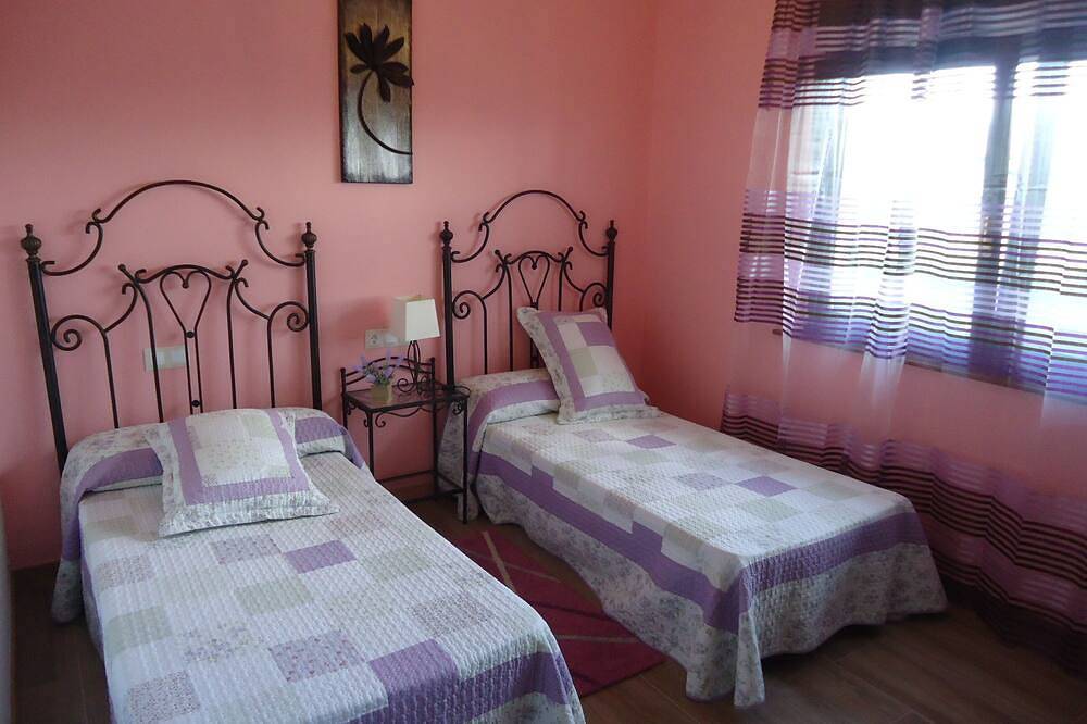 Ganze Wohnung, Die Burby Ii-Wohnung mit Garten in Somo (Cantabria). in Somo, Ribamontán al Mar