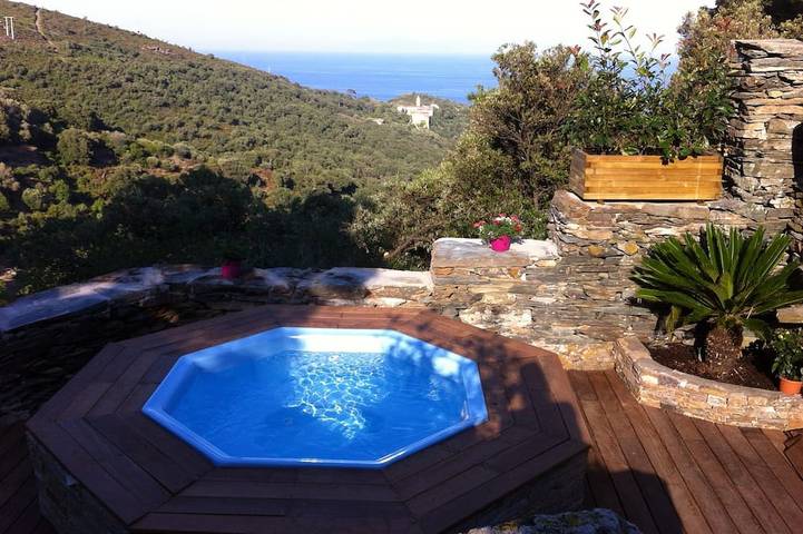 Casa Pacífica que puede alojar a 2 o 4persons in Erbalunga, Brando