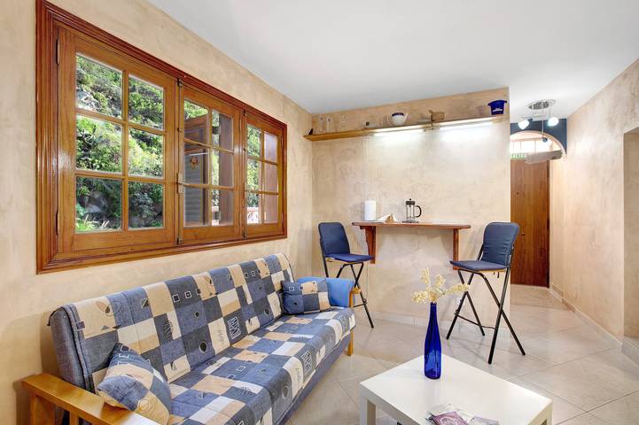 Estudio entero, Apartamento vacacional "Petite Paradise" con terraza y Wi-Fi in Tejinetilla, San Cristóbal de La Laguna
