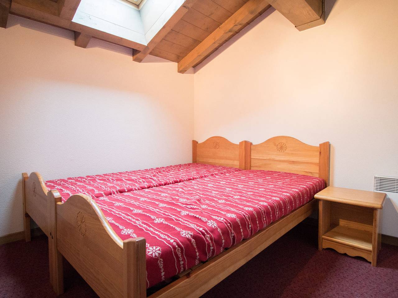 Ganze Wohnung, Duplex für 10 Personen direkt an der Piste mit Balkon, Wlan und Parkplatz in Lanslebourg-Mont-Cenis, Region Saint-Jean-de-Maurienne
