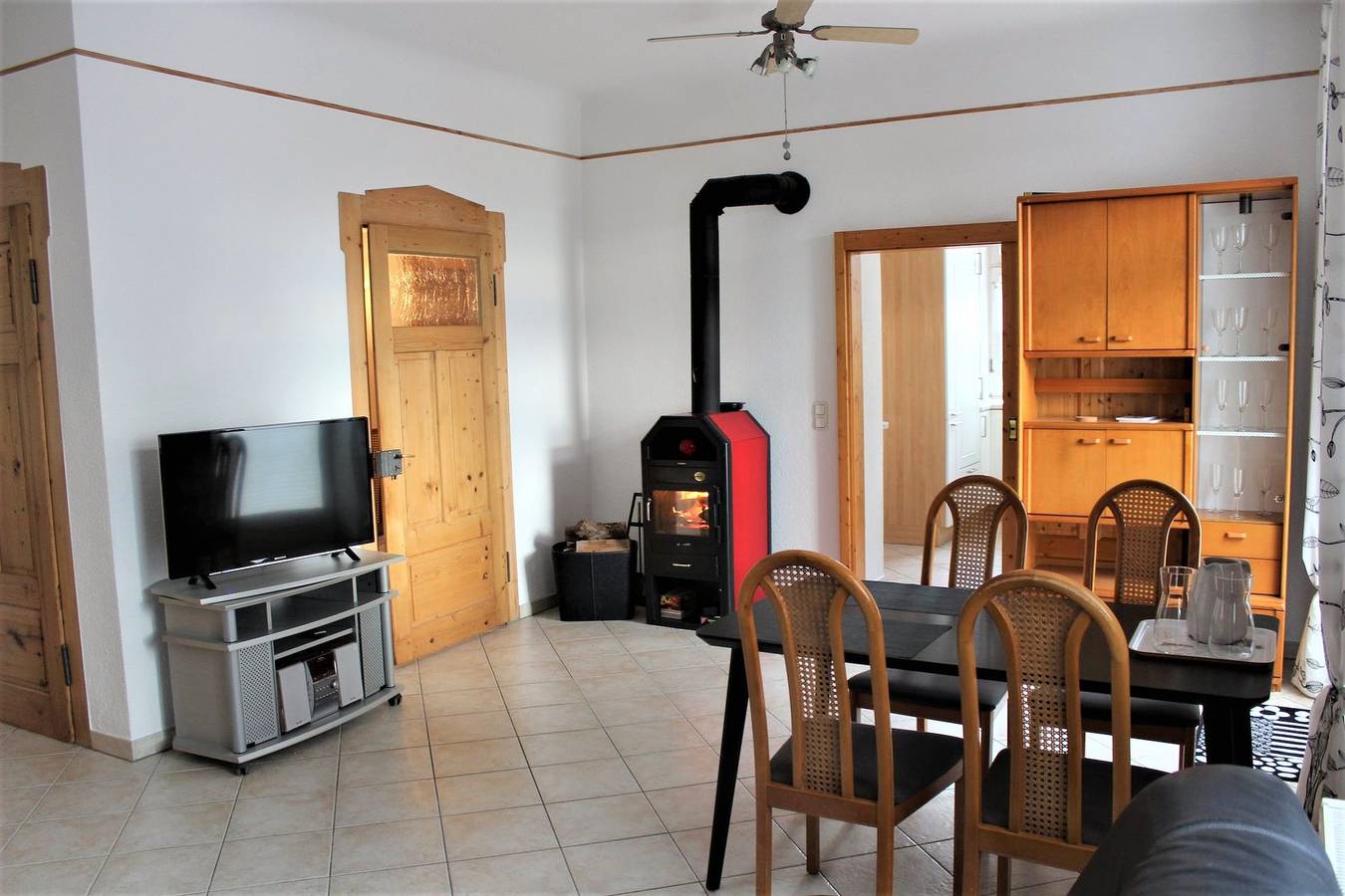 Ganze Wohnung, Ferienwohnung 'Renchglück' mit gemeinsamer Terrasse, gemeinsamem Garten und Wi-Fi in Erlach, Renchen