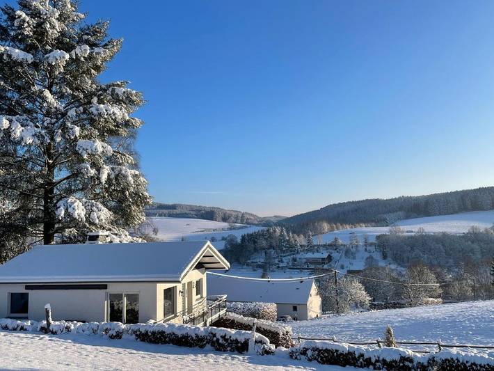 Ferienhaus für 4 Personen, mit Balkon und Terrasse sowie Garten und Sauna