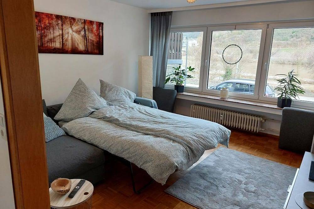 Ganze Wohnung, Ferienwohnung Löfer-Wasserblick - Ferienwohnung in Burg Eltz, Löf