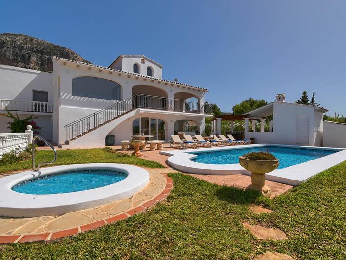 Chalet para 6 personas, con jacuzzi y jardín en Marina Alta - 2