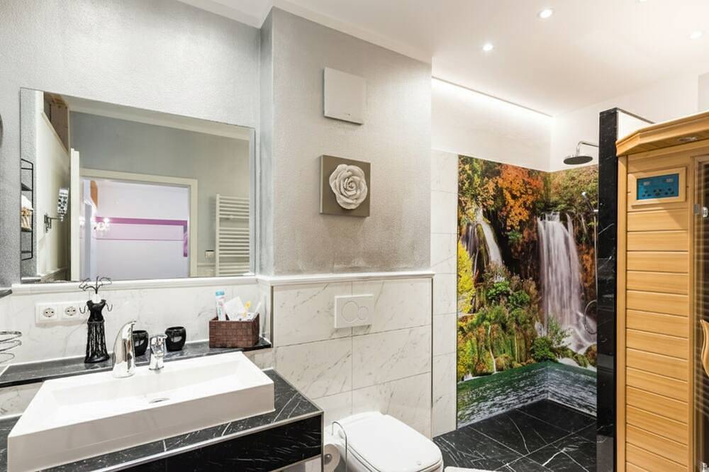 Ganze Wohnung, 🌸 5-Sterne-Luxus \"Orchidee\": Ihr privates Spa-Resort auf 85 m² in Arnbruck, Ostbayern