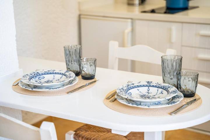 Location de vacances pour 4 personnes, avec vue ainsi que jardin et piscine dans Karpathos - 3