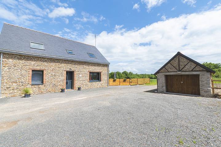 Gîte pour 8 personnes, avec jardin et terrasse dans Maine-et-Loire - 2