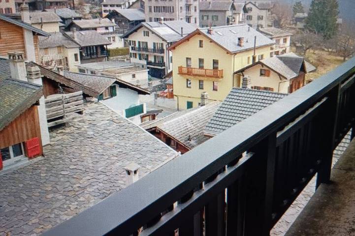 Location de vacances pour 6 personnes, avec Balcon à Salvan